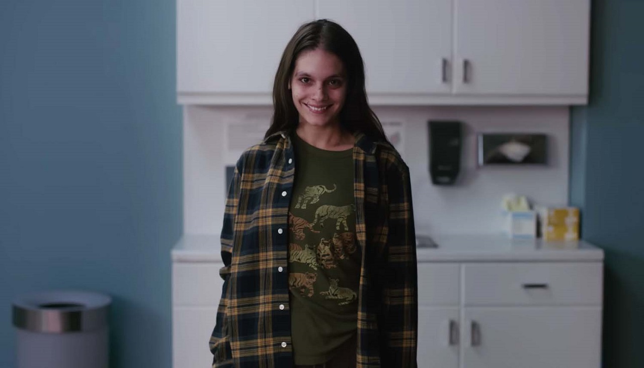 Caitlin Stasey in Smile (2022)