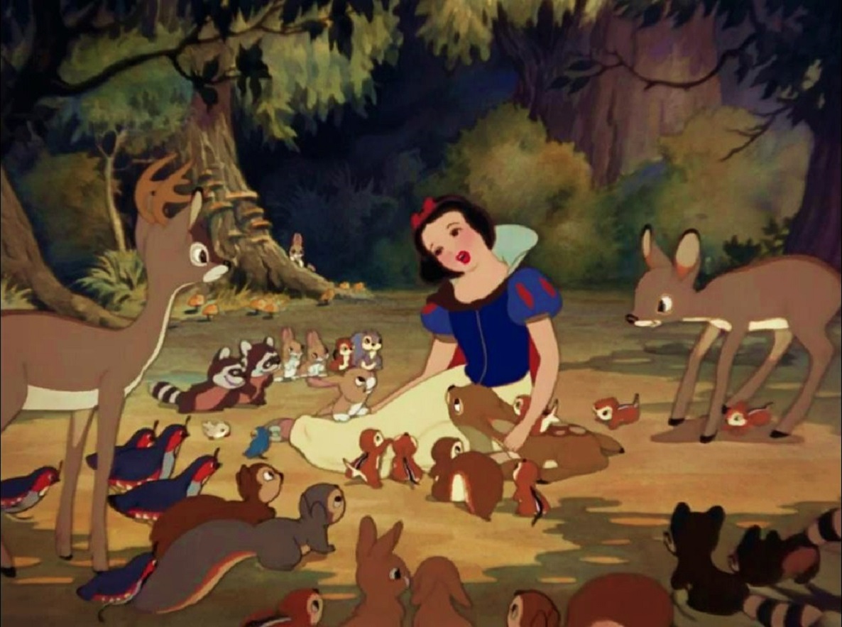 Snow White with a purity that animals are naturally drawn towards in Snow White and the Seven Dwarfs (1937)