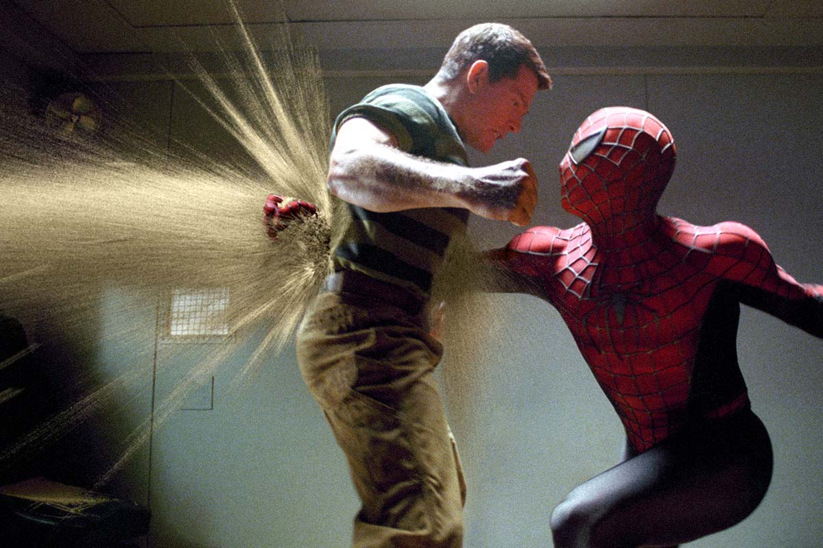 Spider-Man (Tobey Maguire) and The Sandman (Thomas Haden Church) in Spider-Man 3 (2007)