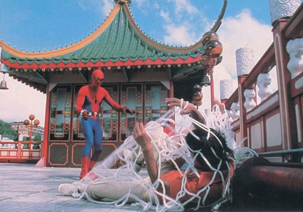 Spider-Man (Nicholas Hammond) in Hong Kong in Spiderman and the Dragons Challenge (1980)