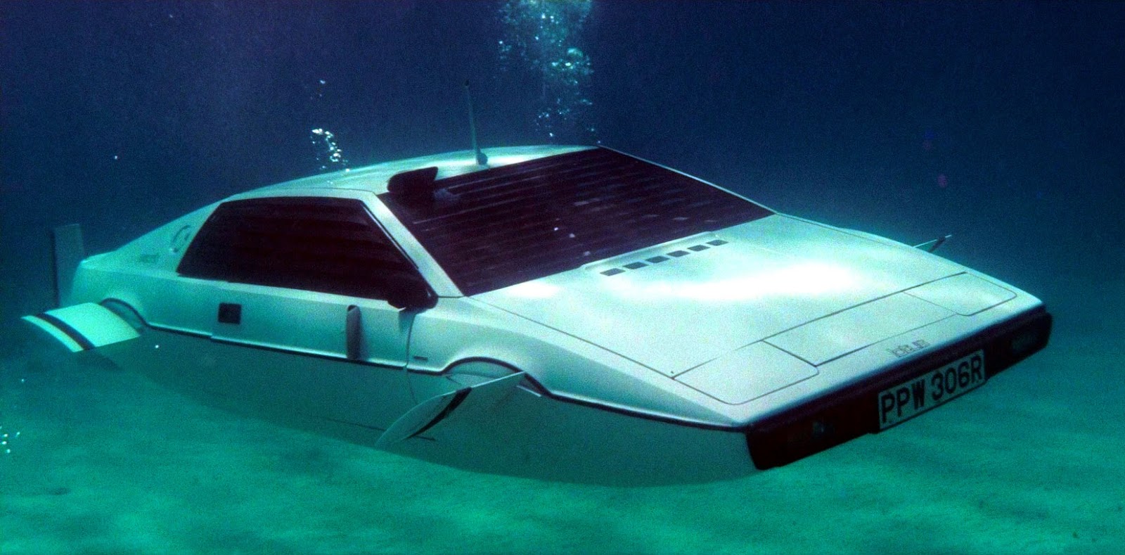 The Lotus Esprit that converts to a submarine in The Spy Who Loved Me (1977)