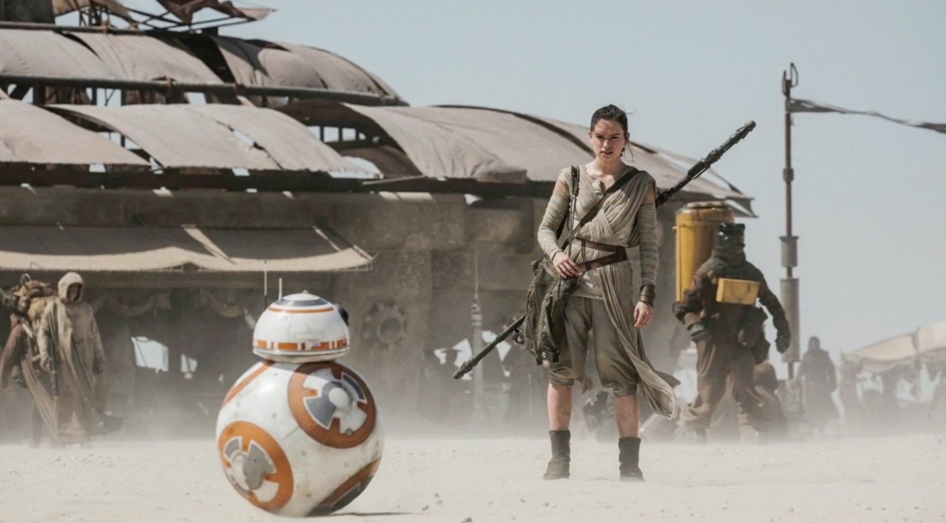 Daisy Ridley as Rey with BB8 in Star Wars Episode VII The Force Awakens (2015) 