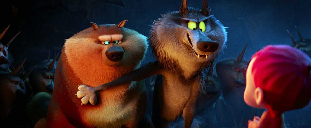 The wolves discover the baby in Storks (2016)
