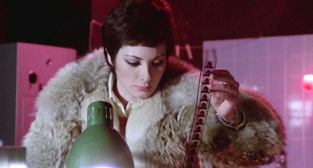 Edwige Fenech in Strip Nude for Your Killer (1975)