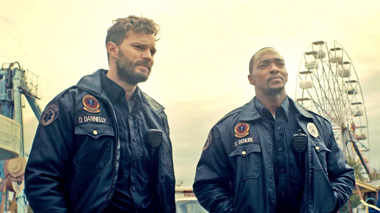 (l to r) Jamie Dornan and Anthony Mackie in Synchronic (2019)