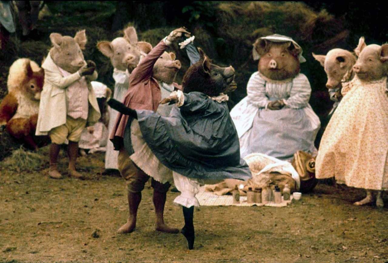 Dancing animals in Tales of Beatrix Potter (1971)