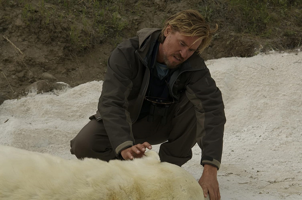 Scientist Val Kilmer unearths a prehistoric mammoth in The Thaw (2009)