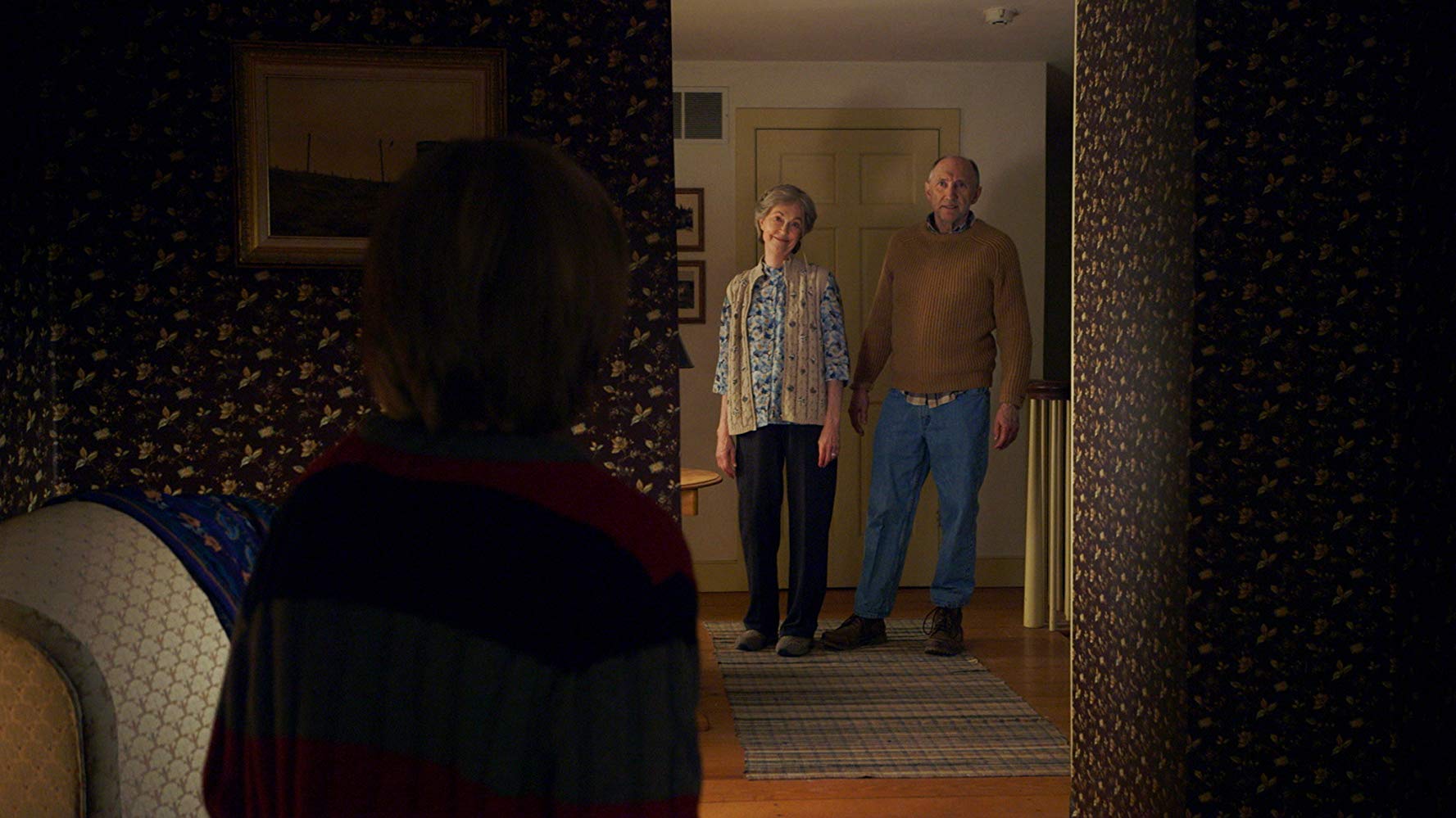 Disturbed grandparents - Deanna Dunagan and Peter McRobbie in The Visit (2015)