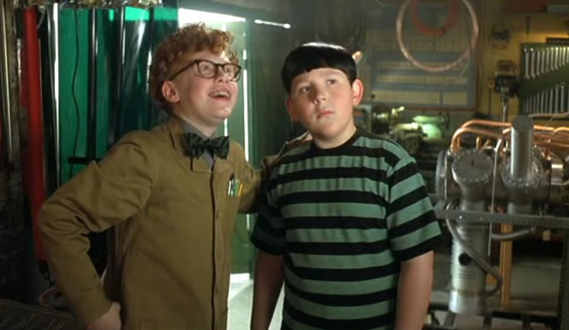 (l to r) Alan A. Alan (Rupert Grint) and Rupert Smash (Bruce Cook) in Thunderpants (2002)