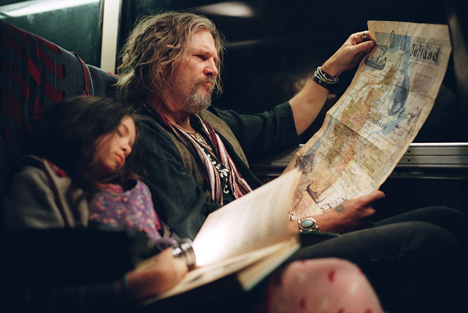 Jodelle Ferland and her father Jeff Bridges travel to their new home in Tideland (2005)