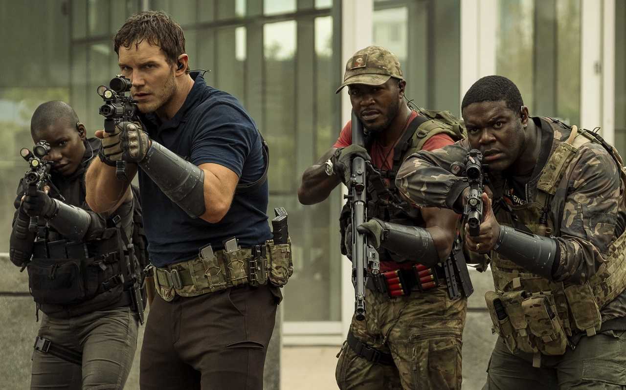 Chris Pratt leads a team of soldiers in The Tomorrow War (2021) 