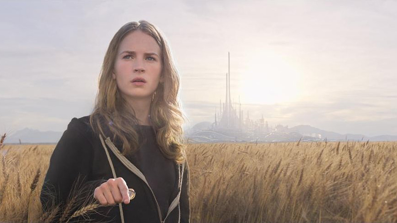 Britt Robertson receives a vision of Tomorrowland (2015)