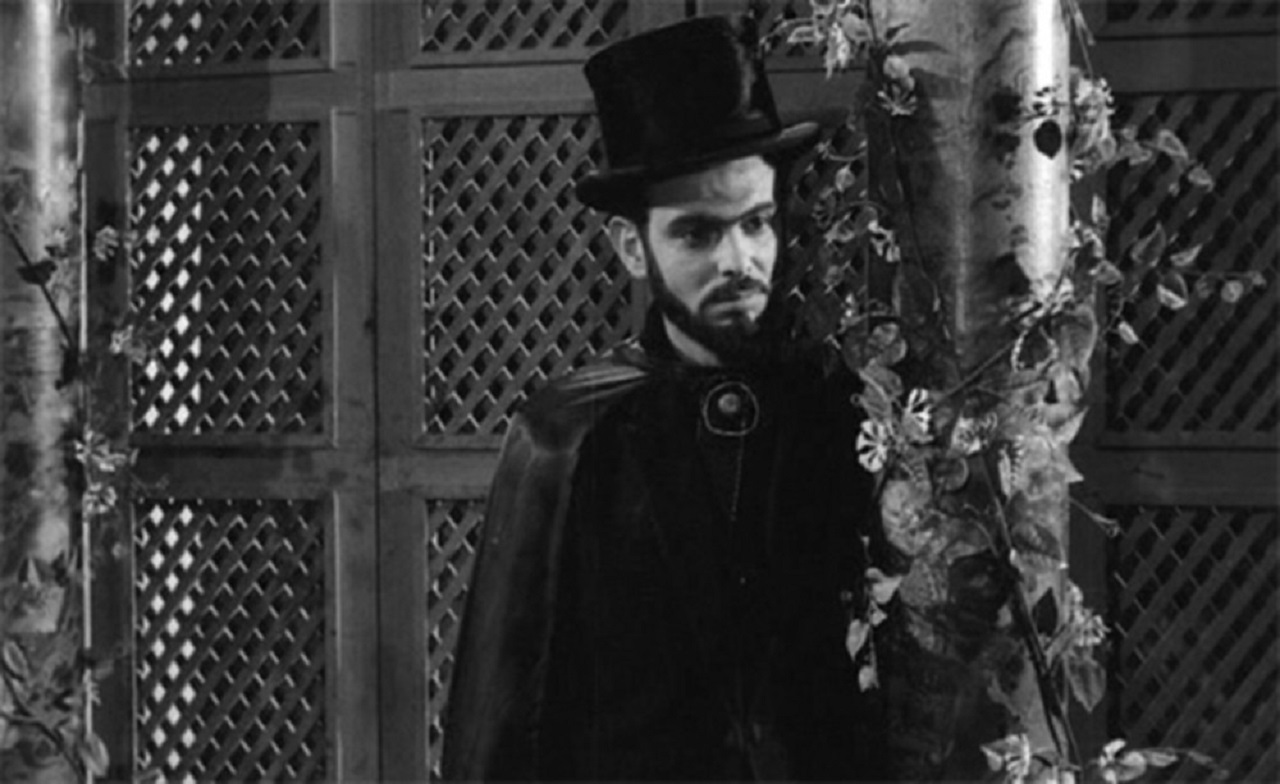 Jose Mojica Marins as Ze do Caixao (Coffin Joe) in Tonight I'll Possess Your Corpse (1967)