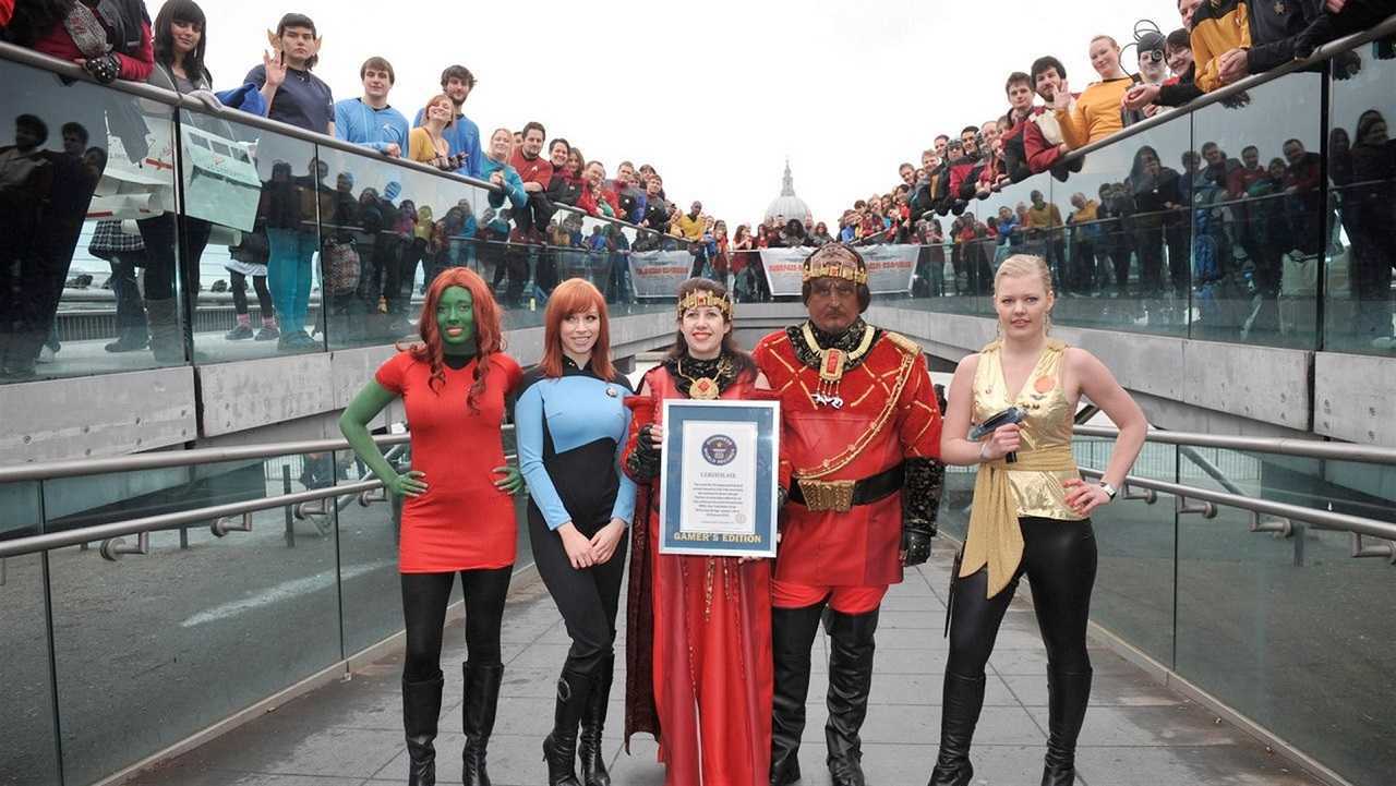 International Star Trek fans in Trekkies 2 (2004)