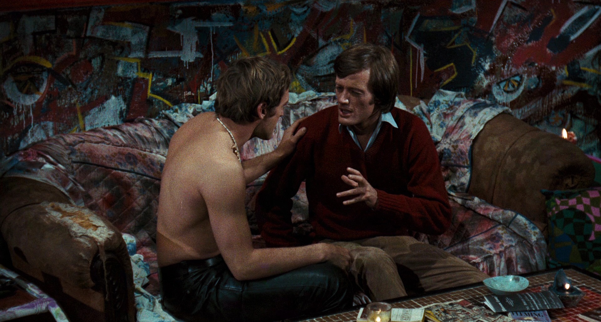 (l to r) Dennis Hopper and Peter Fonda take LSD in The Trip (1967)