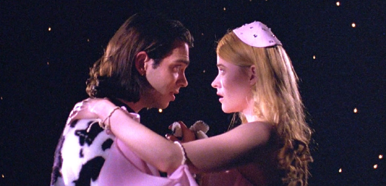 Tromeo (Will Keenan) and Juliet (Jane Jensen) - Romeo and Juliet Troma-style in Tromeo & Juliet (1996)