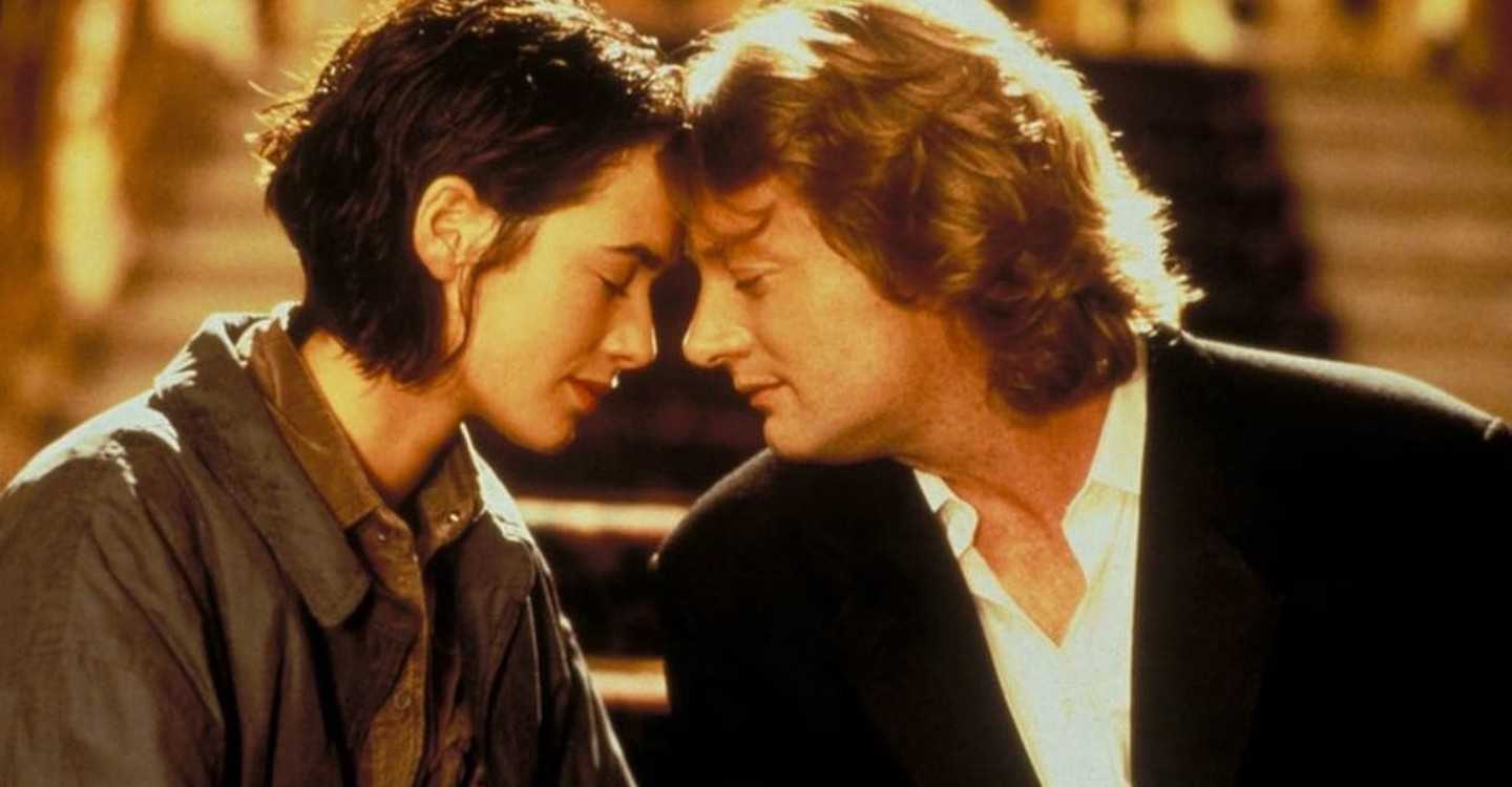 Couple Lena Headey and Douglas Henshall in Twice Upon a Yesterday (1998)