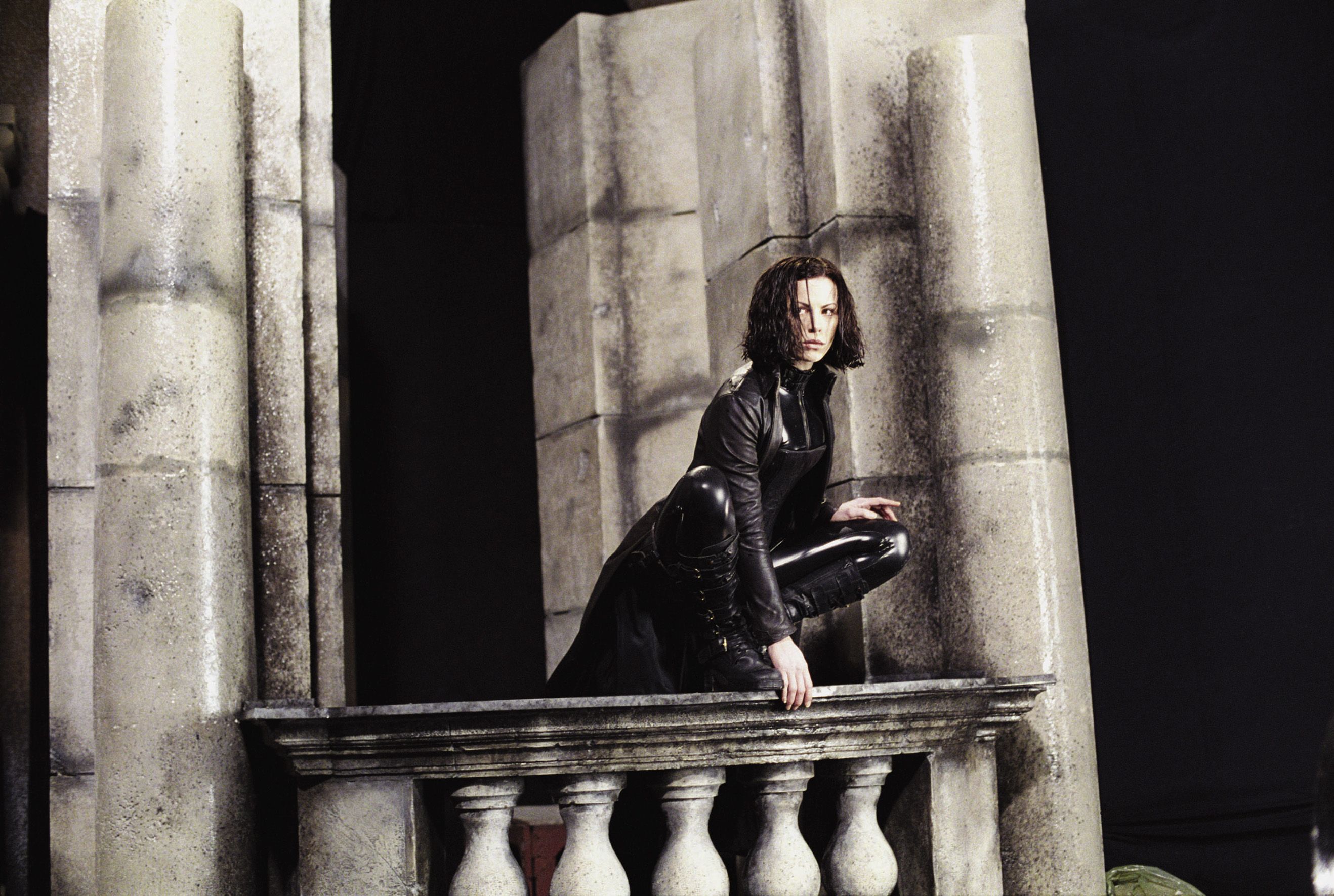 Kate Besckinsale as Selene in Underworld (2003) - a vampire film mounted as a series of slick graphic novel poses