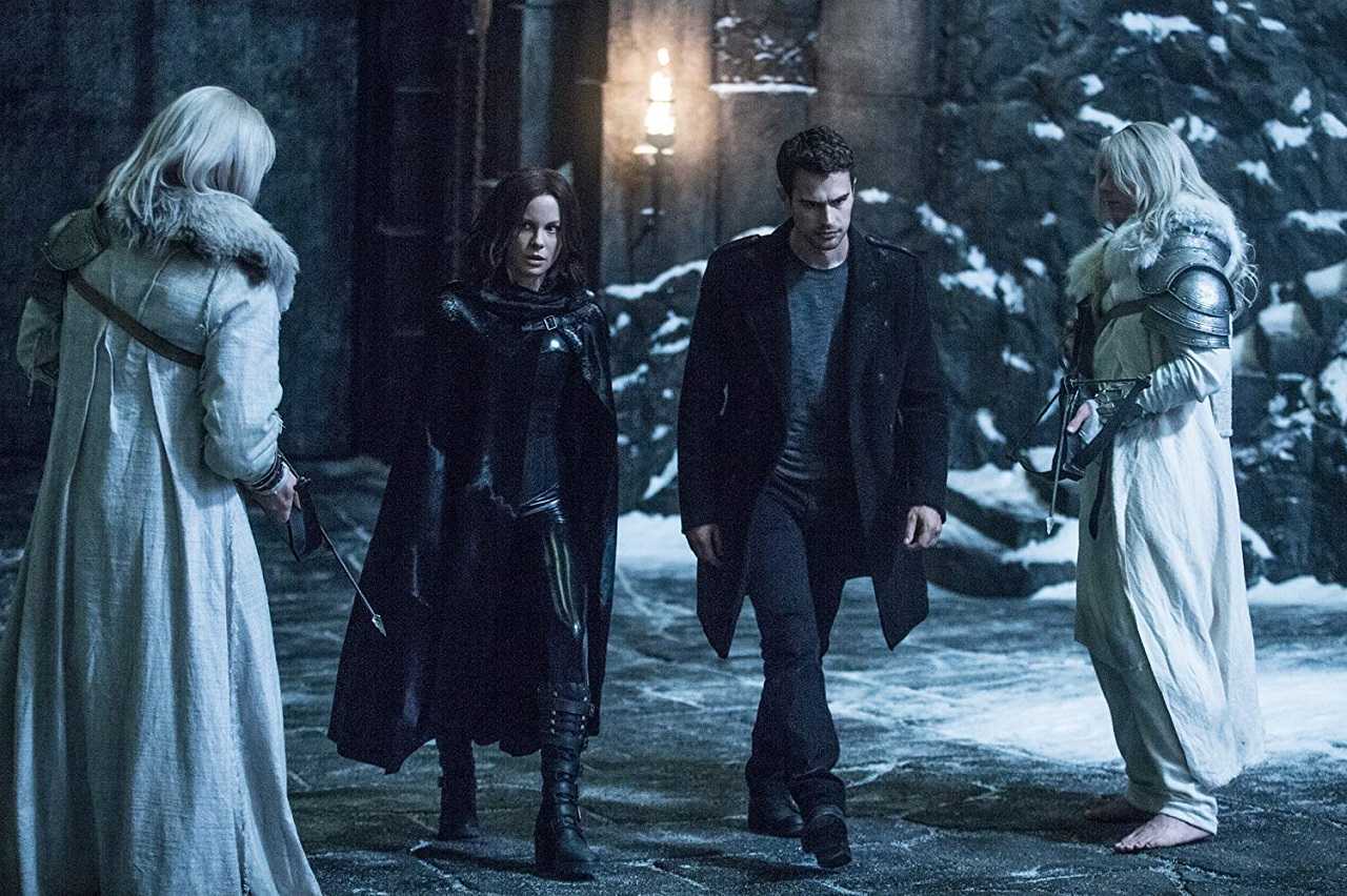 Selene (Kate Beckinsale) and David (Theo James) in Underworld: Blood Wars (2016)