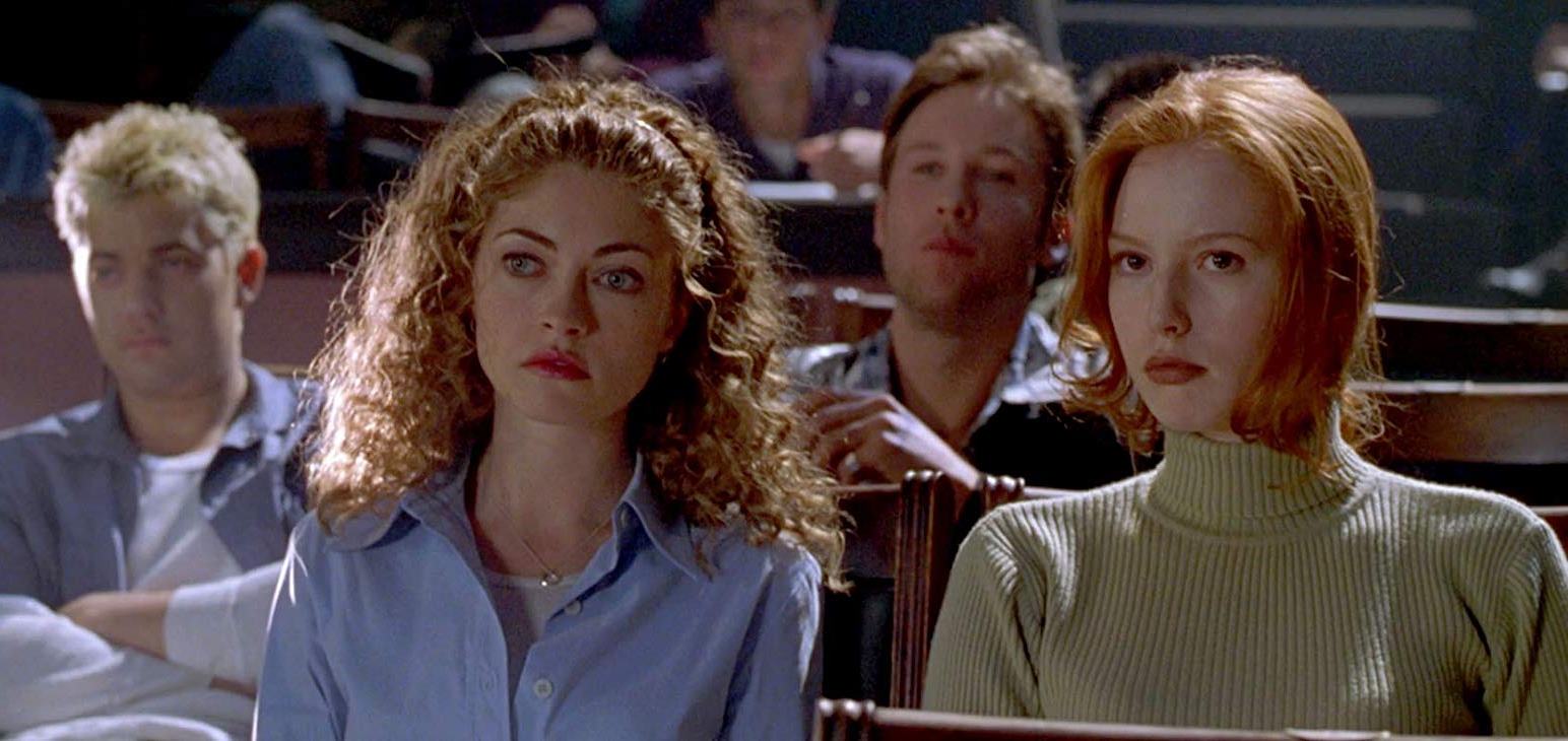 Rebecca Gayheart, Alicia Witt, Joshua Jackson, Michael Rosenbaum in Urban Legend (1998)