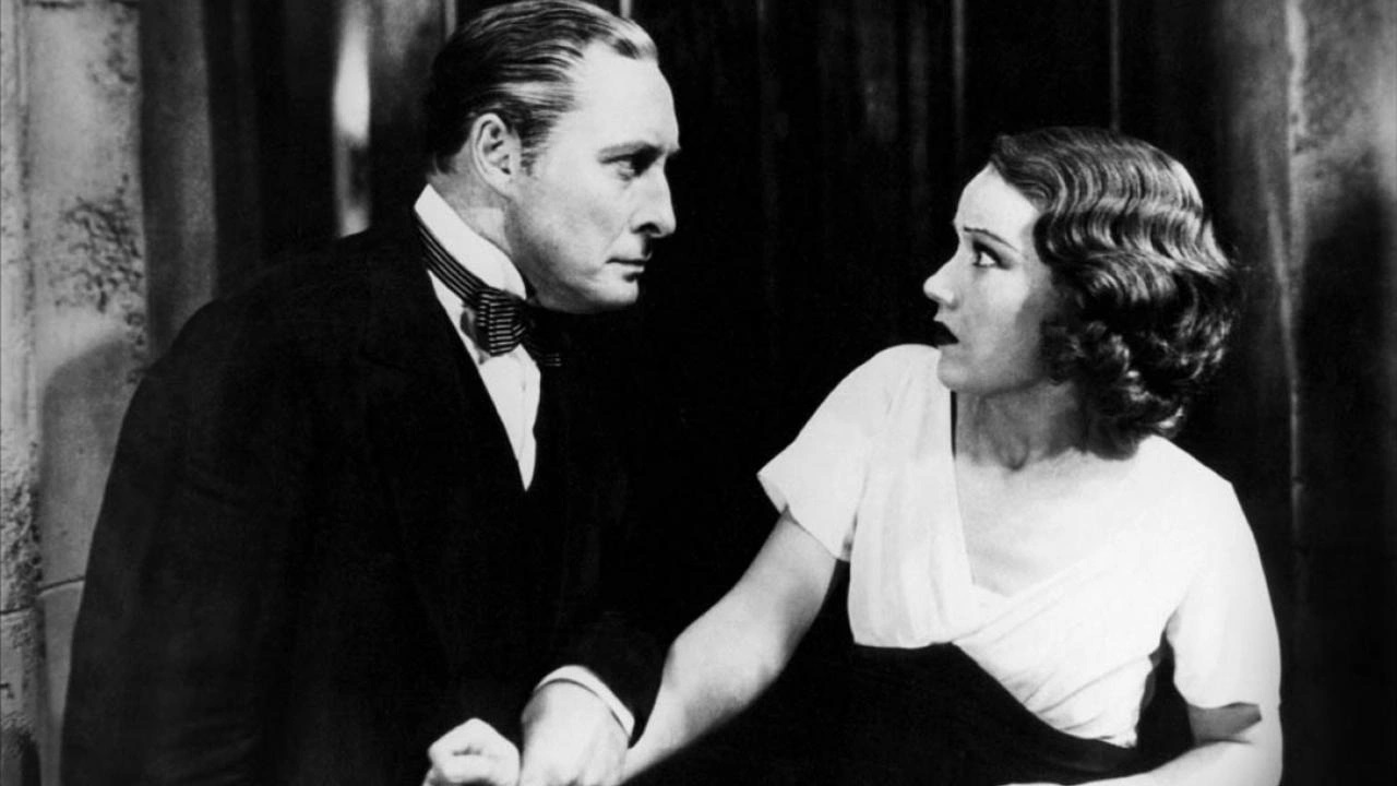 Lionel Atwill and Fay Wray in The Vampire Bat (1933)