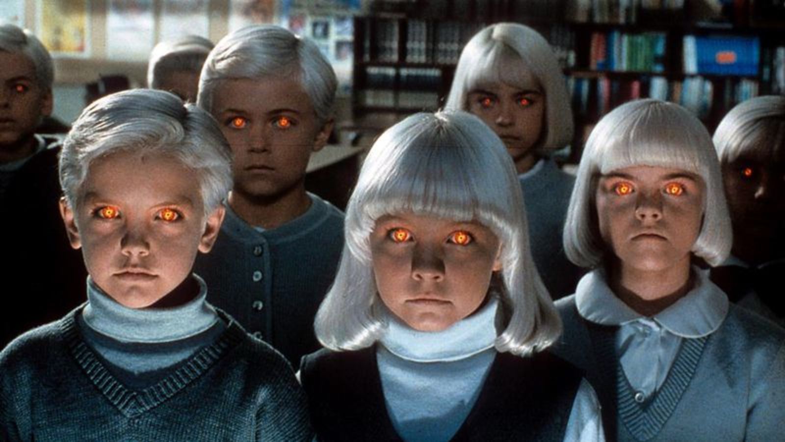 The children including Lindsey Haun and a young Thomas Dekker in Village of the Damned (1995)