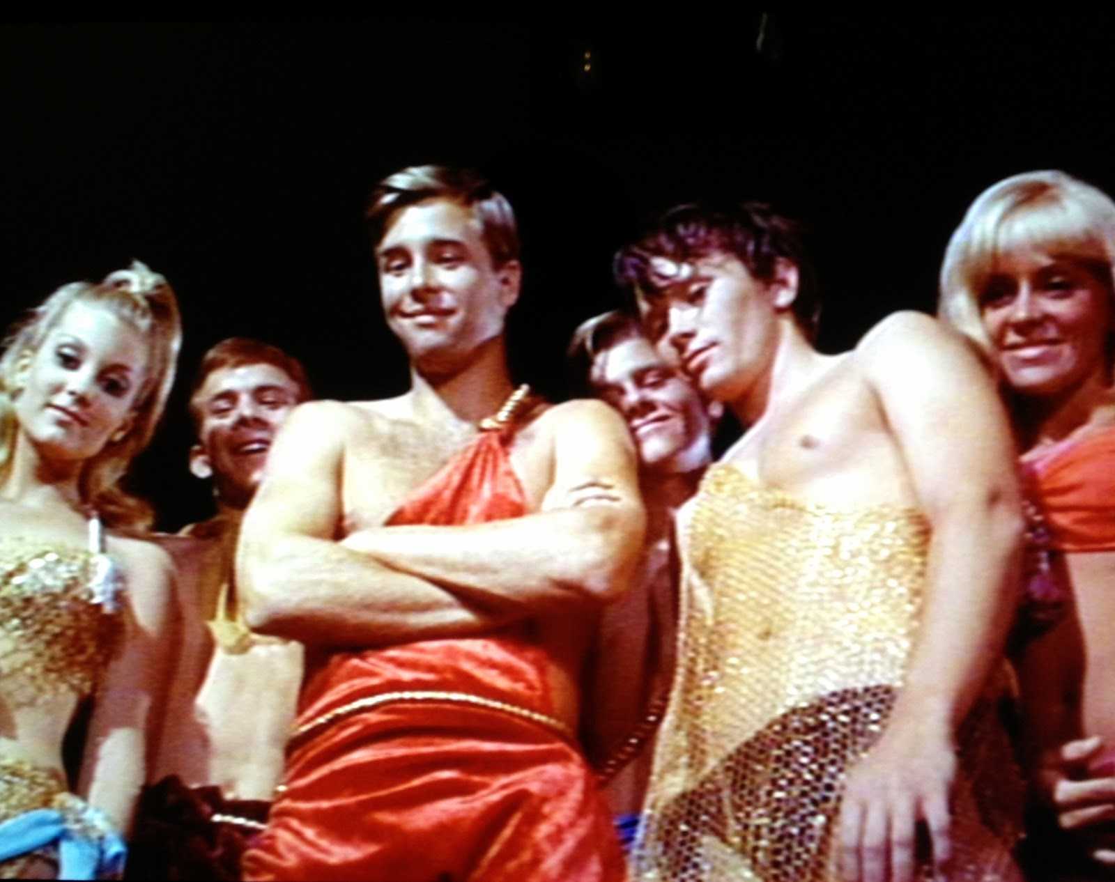 Giant teenagers - (l to r) Tisha Sterling, Beau Bridges, Bob Random and Joy Harmon in Village of the Giants (1965)