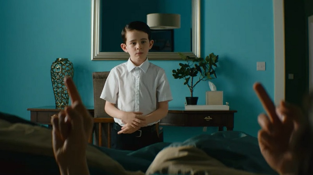 The Young Boy (Senan Jennings) in Vivarium (2019)