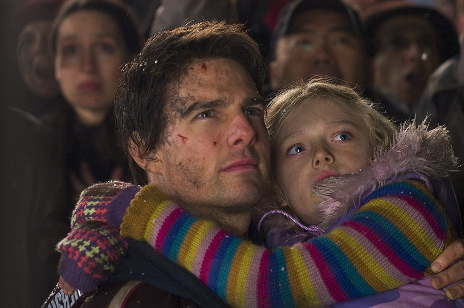 Tom Cruise and daughter Dakota Fanning in War of the Worlds (2005)