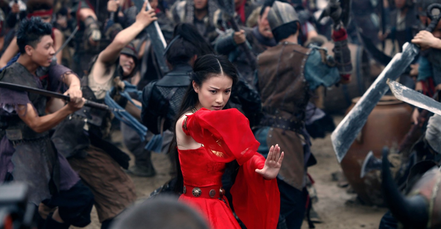 Ni Ni in the midst of combat in The Warrior's Gate (2016)