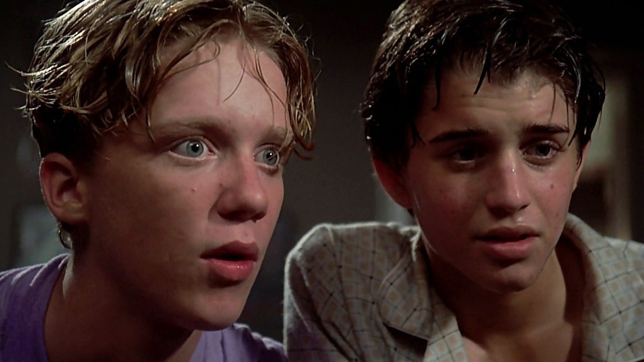 Nerds (l to r) Anthony Michael Hall and Ilan Mitchell-Smith in Weird Science (1985)