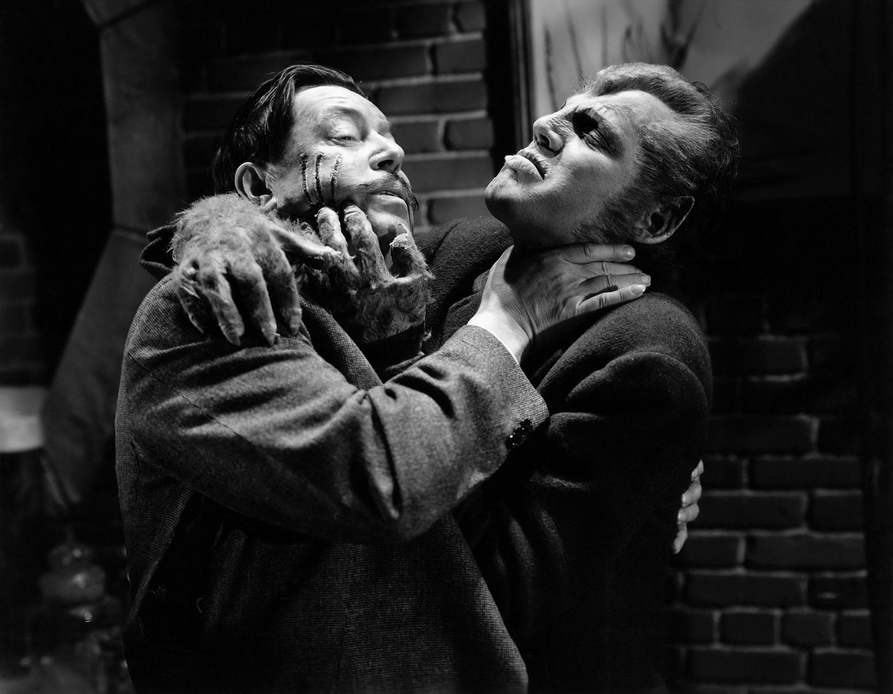 Warner Oland and Henry Hull fight in WereWolf of London (1935)