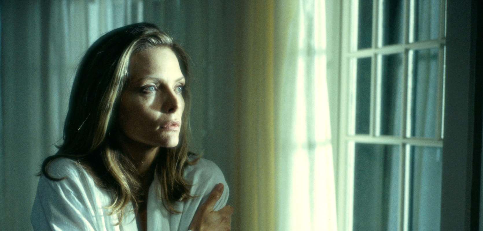 Michelle Pfeiffer in What Lies Beneath (2000)