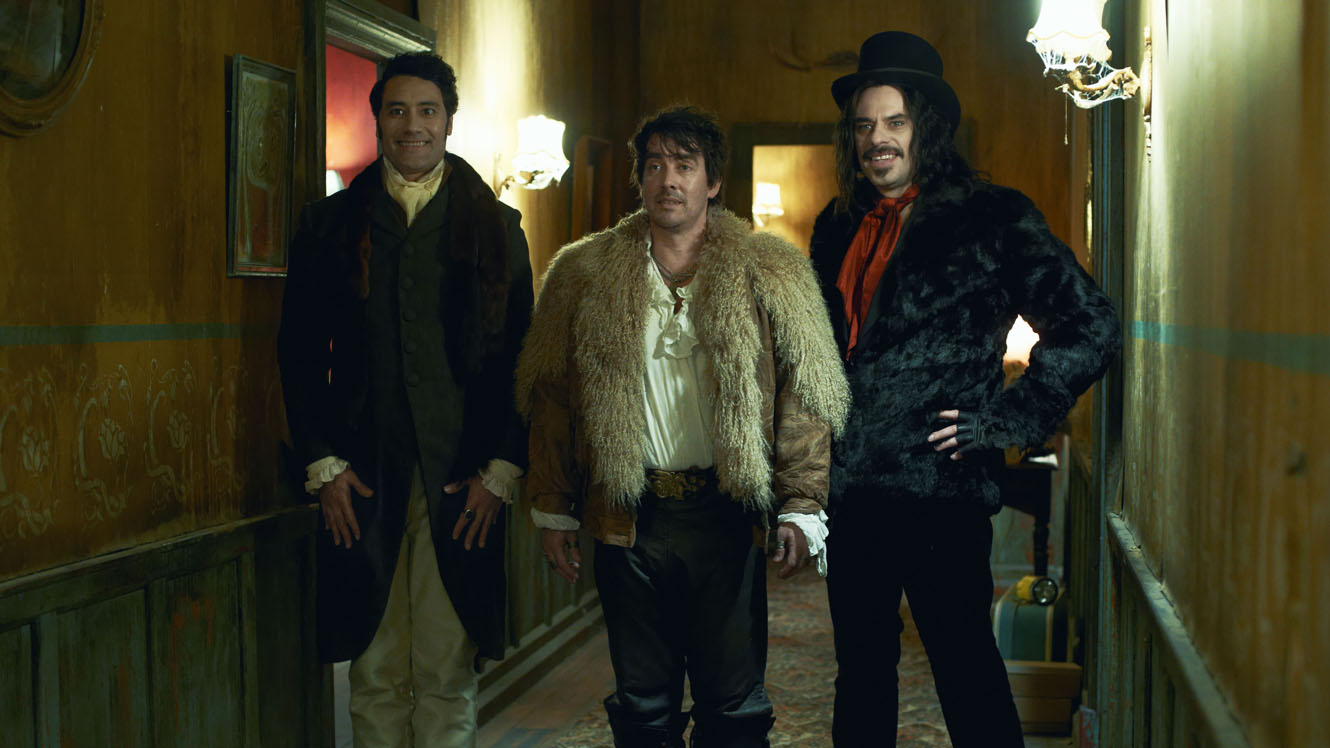 Vampire flatmates - Taikia Waititi, Jonathan Brugh and Jemaine Clement in What We Do in the Shadows (2014)