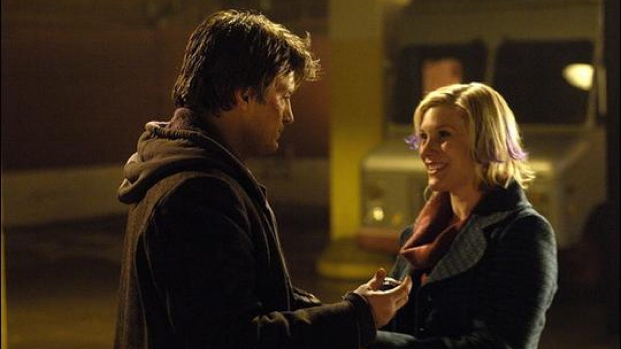 Nathan Fillion and Katee Sackhoff in White Noise: The Light (2007)