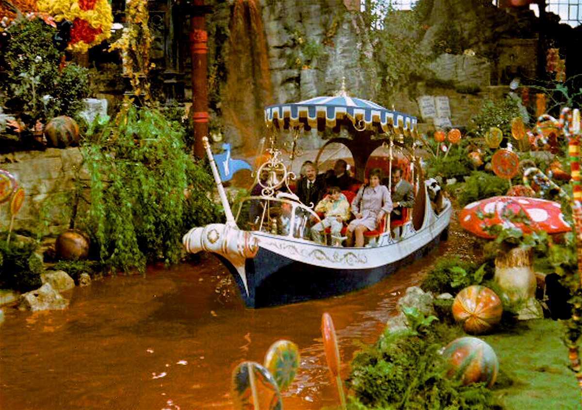 Boat journey down a river of chocolate inside Willy Wonka's factory in Willy Wonka and the Chocolate Factory (1971)