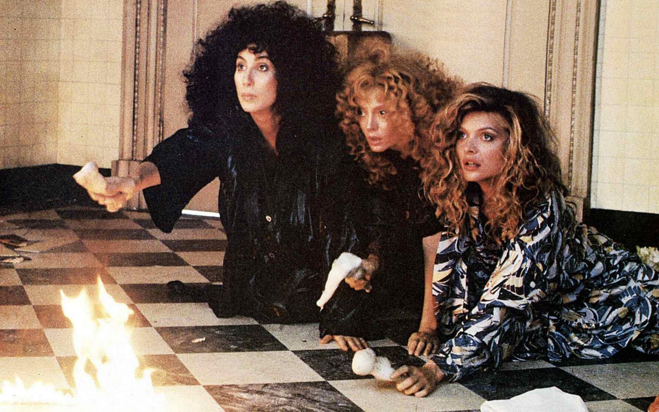 (l to r) Cher, Susan Sarandon and Michelle Pfeiffer in The Witches of Eastwick (1987)