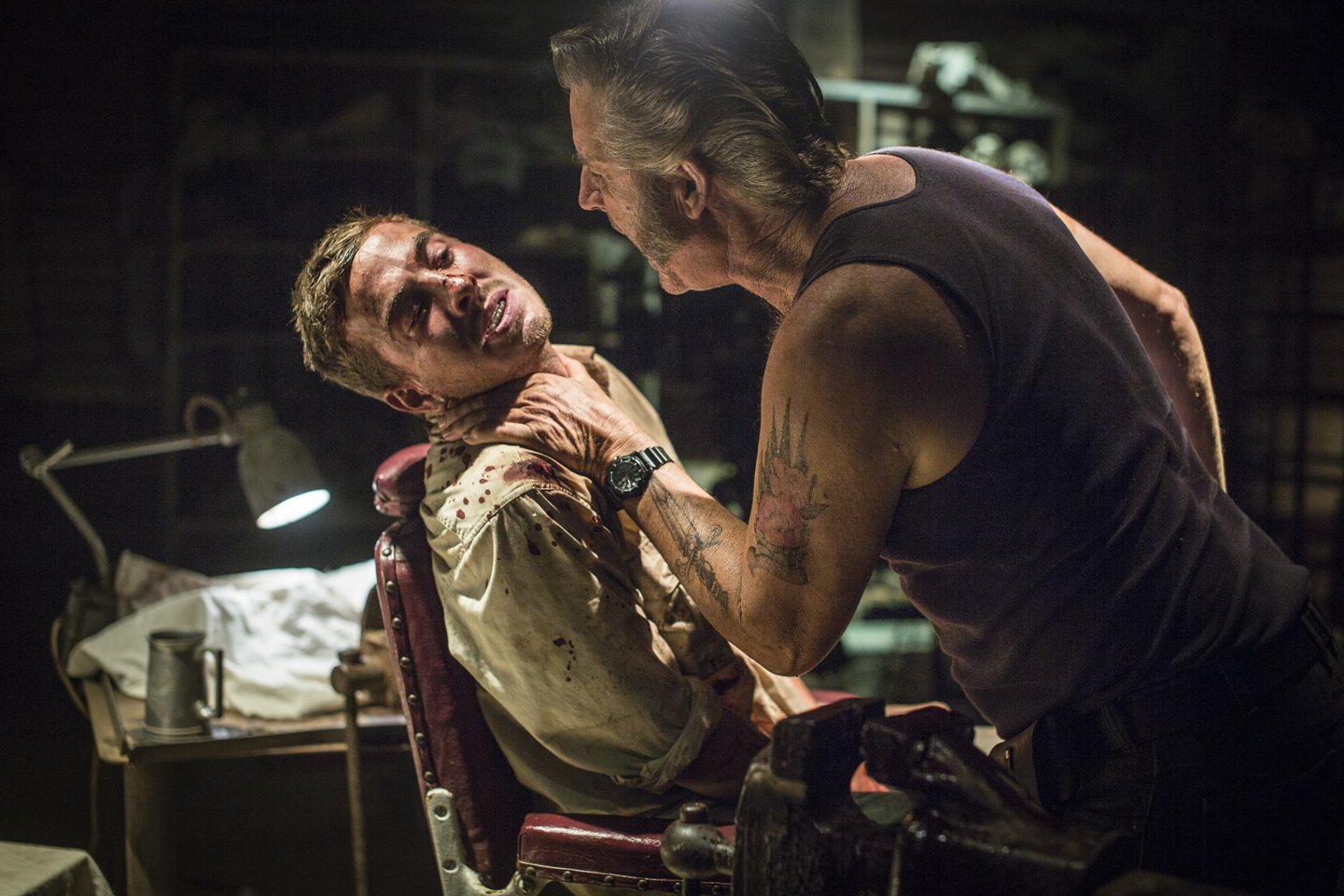 John Jarratt tortures Ryan Corr in Wolf Creek 2 (2013)