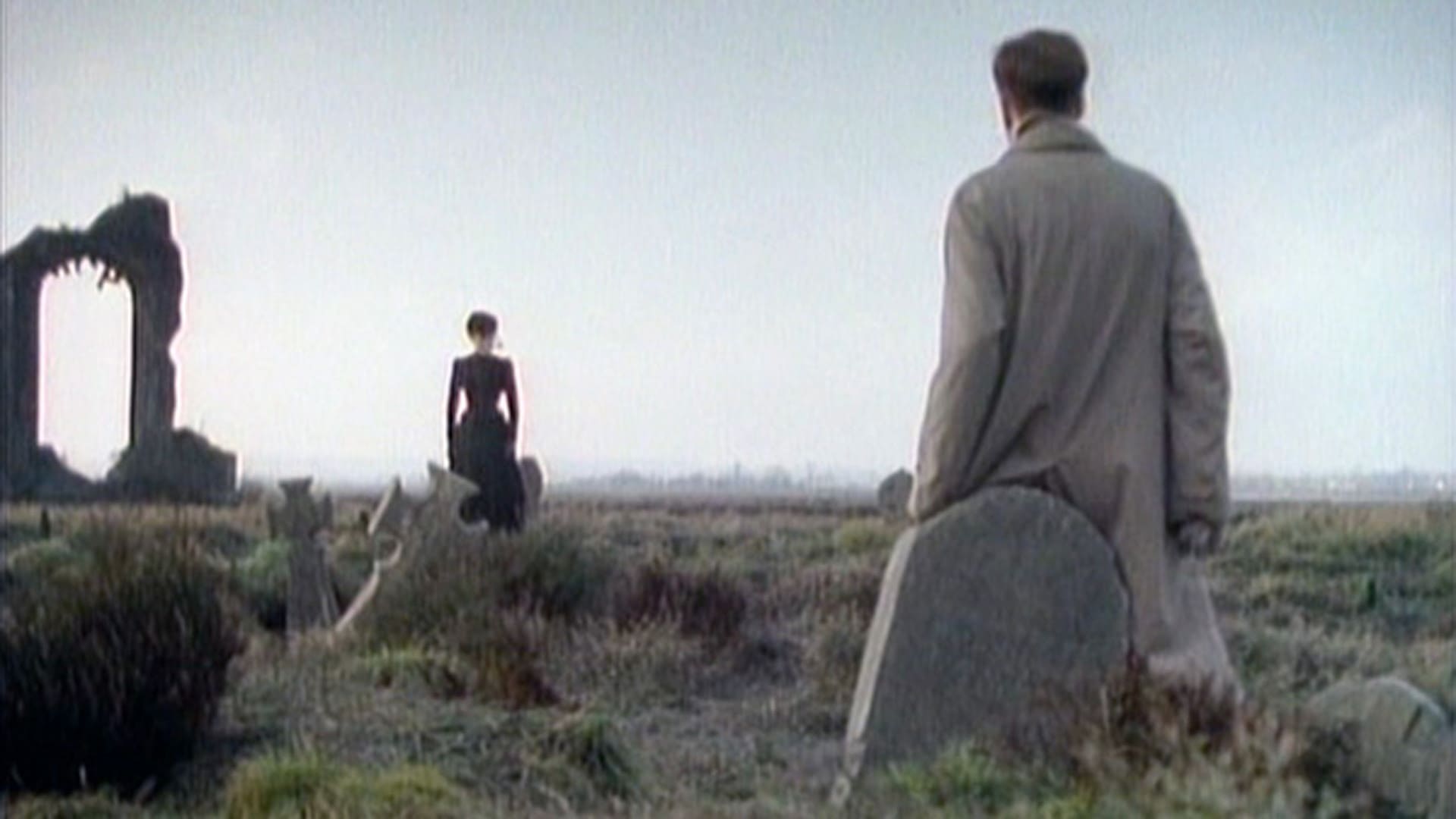 Arthur Kidd (Adrian Rawlins) meets The Woman in Black (Pauline Moran) in The Woman in Black (1989)