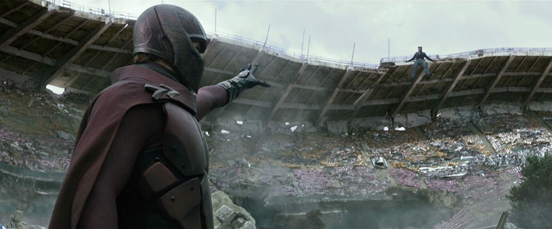 Magneto (Michael Fassbender) lifts the stadium in X-Men: Days of Future Past (2014)