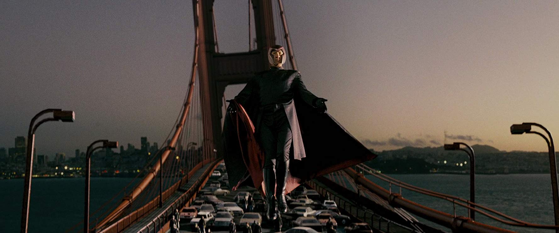 Magneto (Ian McKellan) warps the Golden Gate Bridge in X-Men The Last Stand (2006)