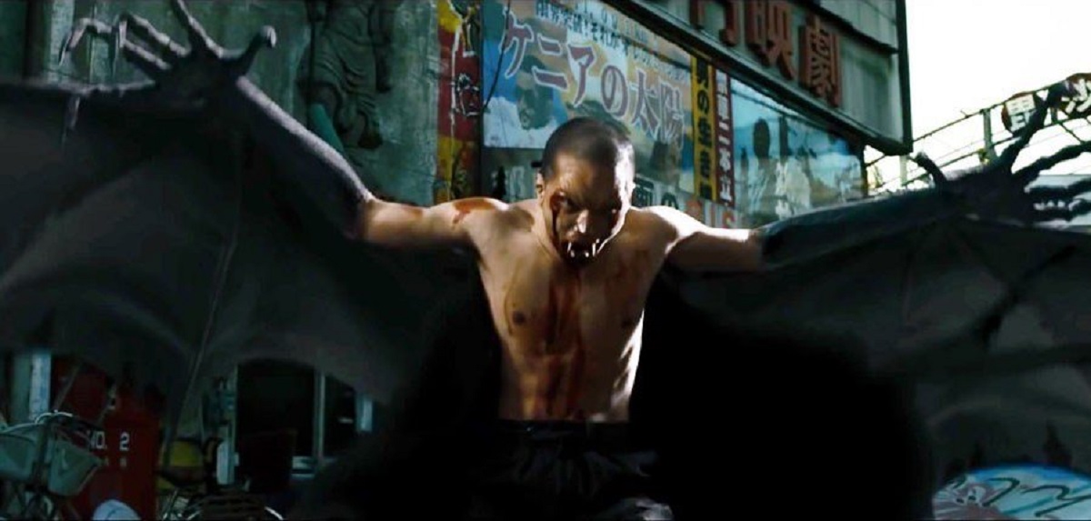 Vampire Yakuza enforcer Kageyama (Hayato Ichihara) in Yakuza Apocalypse (2015)1