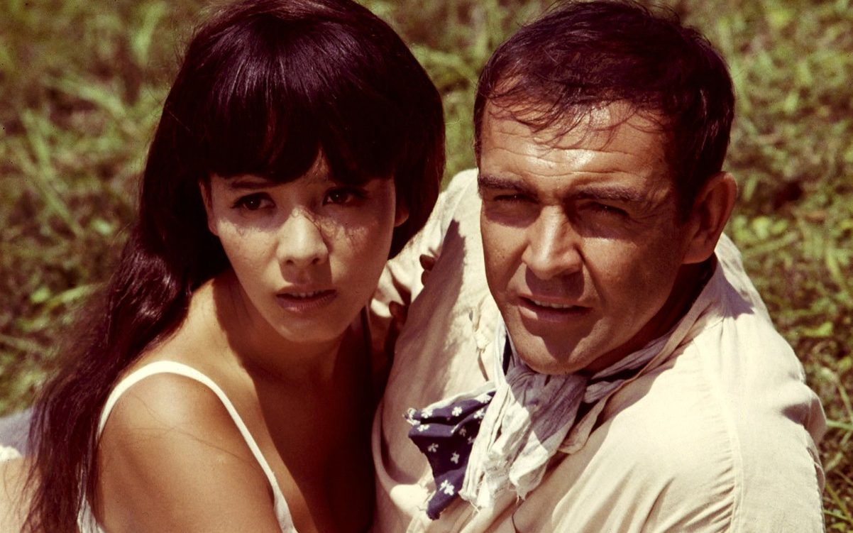 James Bond (Sean Connery) and Kissy Suzuki (Mie Hama) in You Only Live Twice (1967)