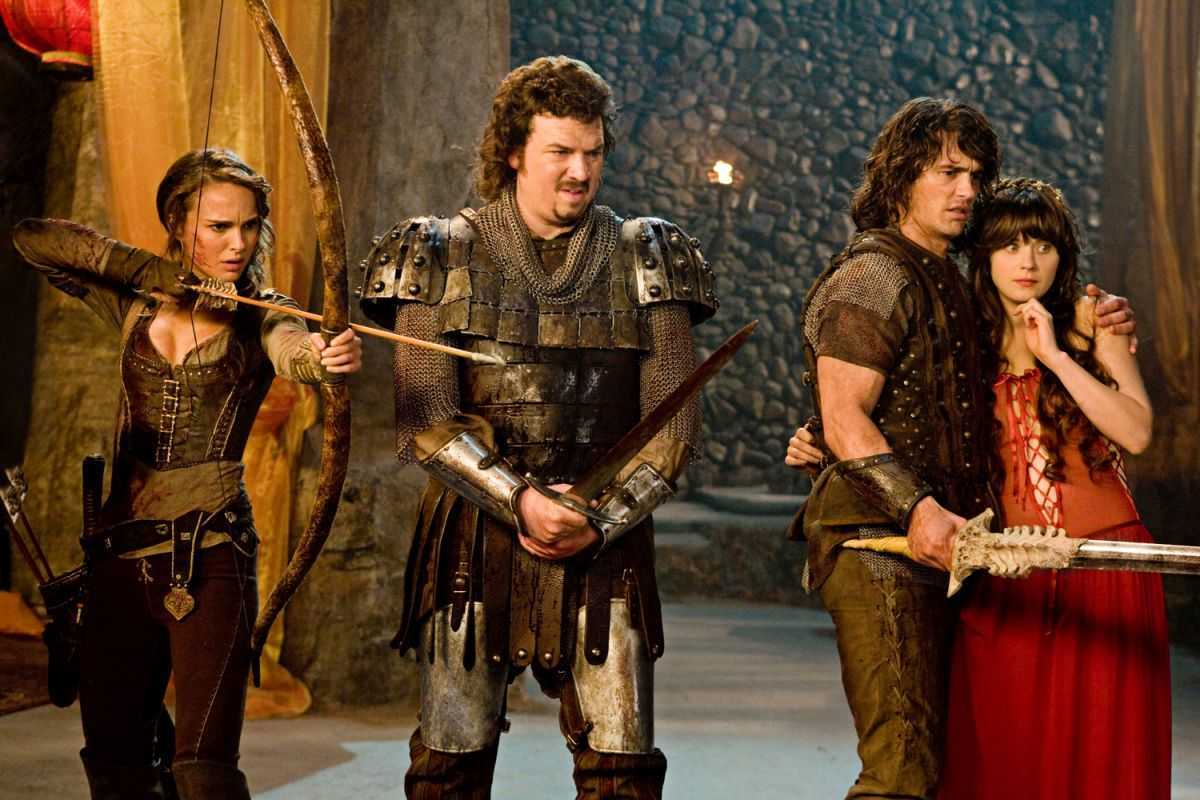 On a comic quest - Natalie Portman, Danny McBride, James Franco, Zooey Deschanel in Your Highness (2011)