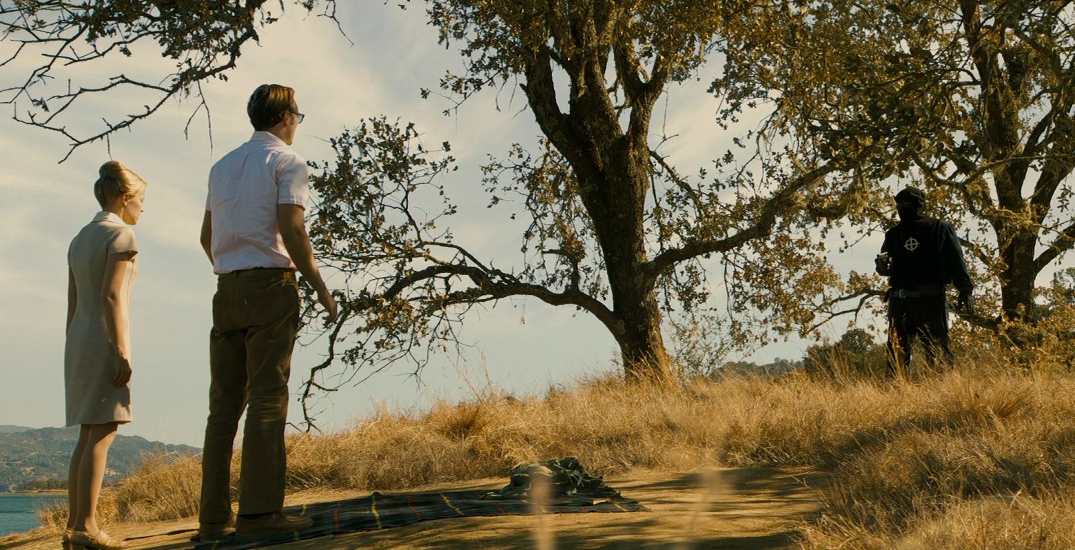 The Zodiac Killer (r) appears to attack victims as Lake Berryessa in Zodiac (2007)