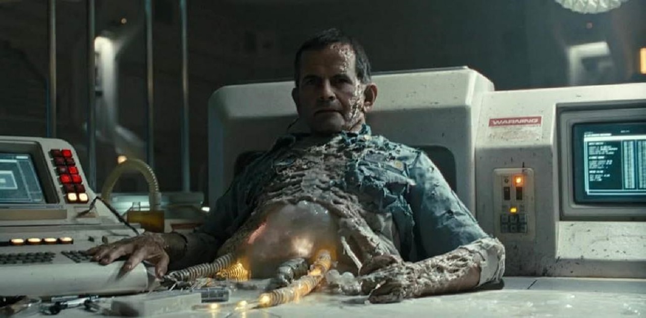 The deepfake Ian Holm in Alien: Romulus (2024)