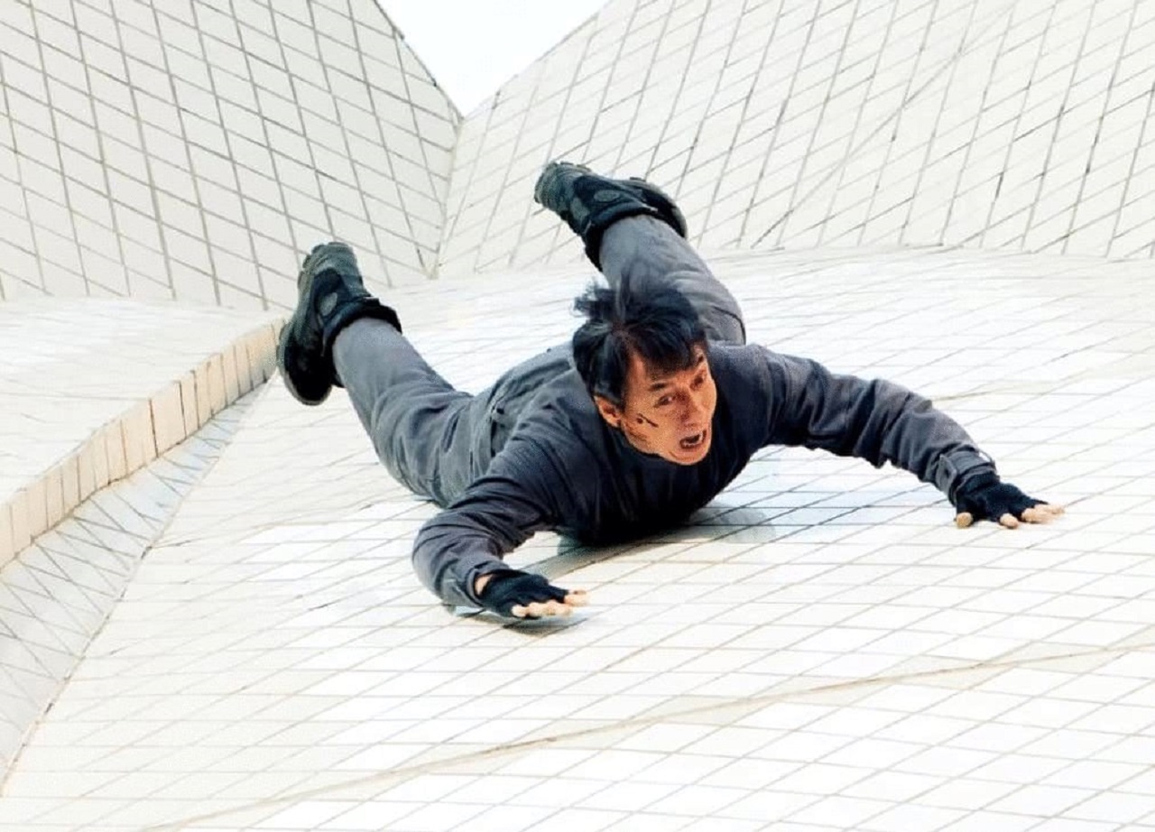 Jackie Chan on top of the Sydney Opera House in Bleeding Steel (2017)