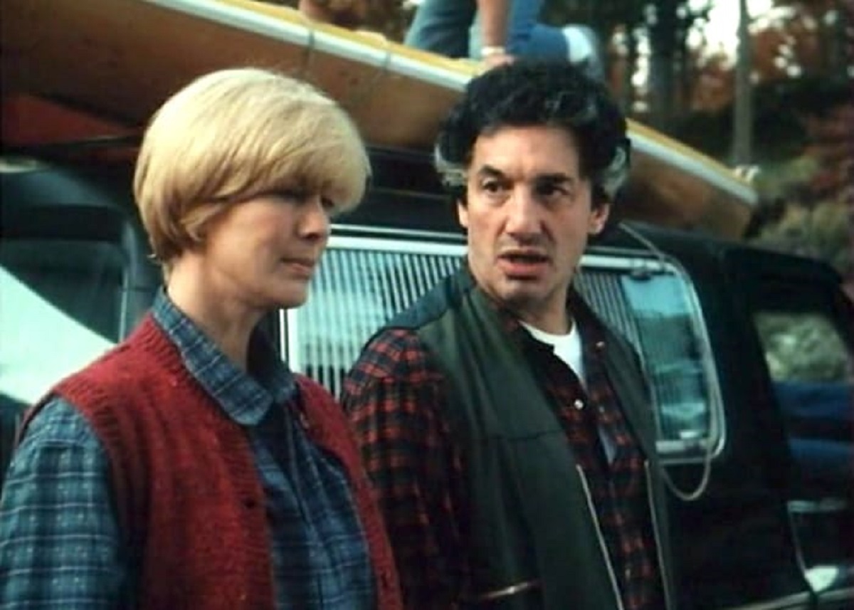 Mimsy Farmer and Davis Hess in Body Count (1986)