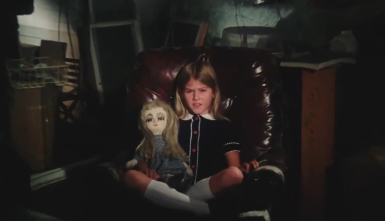 Randi Allen as Cathy in Cathy's Curse (1977)