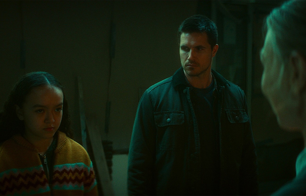 Robbie Amell and Pavani (Sirena Gulamgaus) in Code 8: Part II (2024)